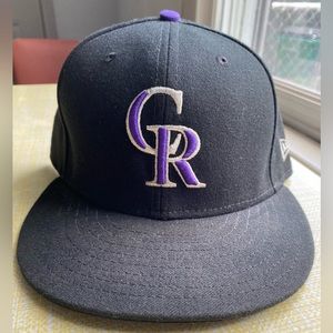 Colorado Rockies Black On-Field Cap - Baseball Hat - Size 7 3/8